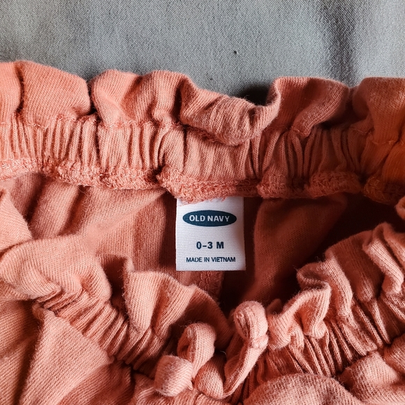 Old Navy Soft Baby Shorts 0-3 Months - Picture 2 of 2